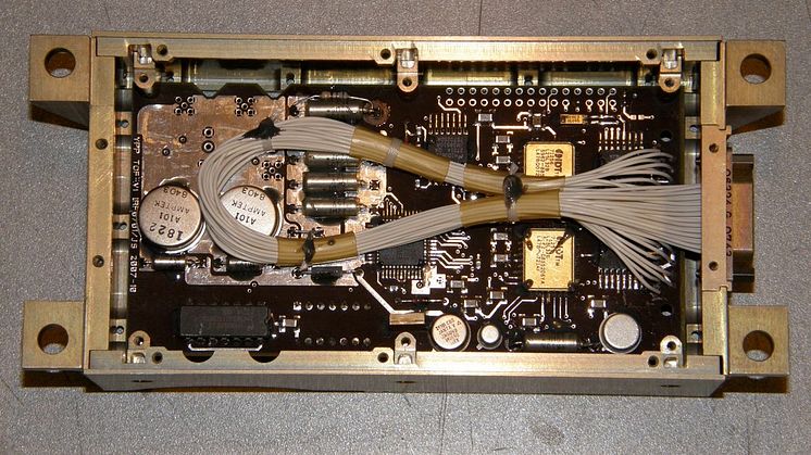 Elektroniska delar till satelliten YPP2