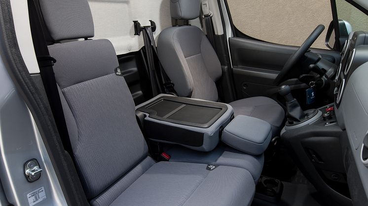 Sverigepremiär för fler varianter av populära Peugeot Partner 