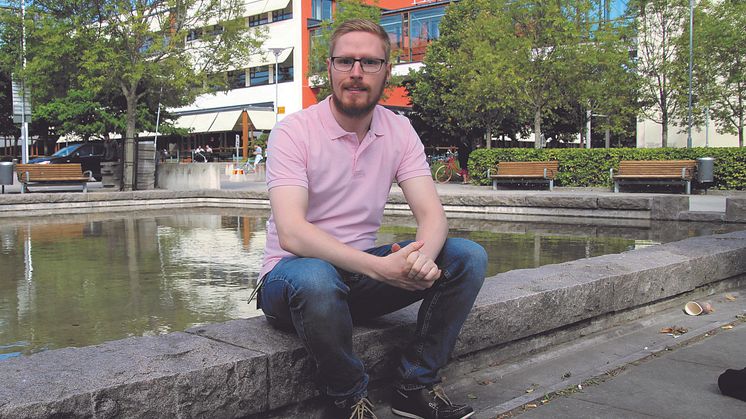 Sebastian jobbar som studentvärd och är länken mellan Mimers och deras studerande hyresgäster.