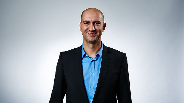 Prof. Dr. Özer Pinar stellt das Forschungsprojekt QUAPI auf der EduAction vor