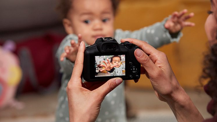 Canon EOS R100-GaryMorrisroe-Lifestyle-00403