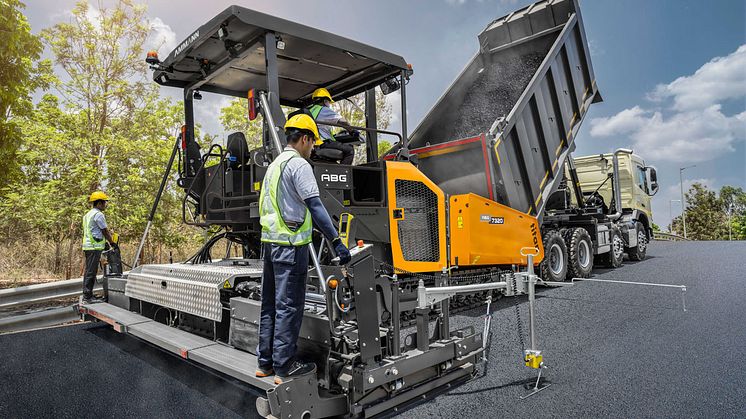 ABG 7320 Titan asfaltläggare från Ammann Group