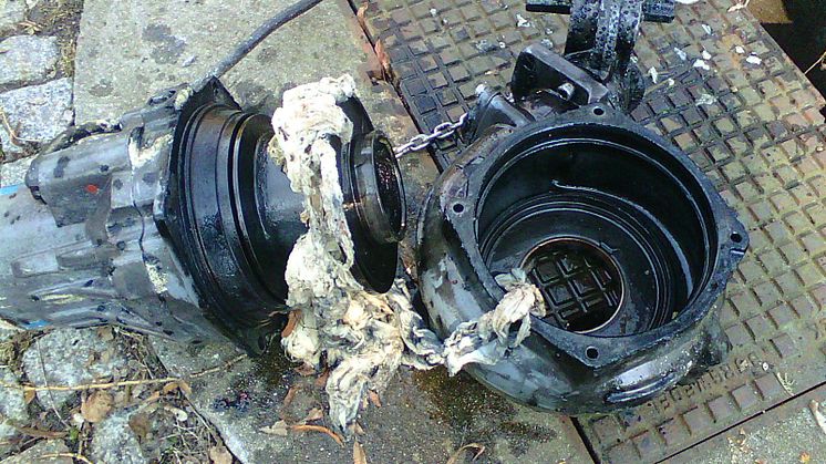 Veolia_verstopfte Pumpe_Feuchttücher