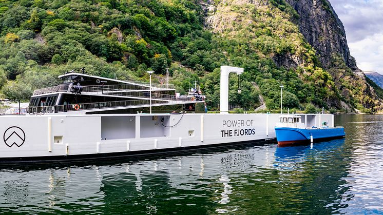 Future of The Fjords med Powedock