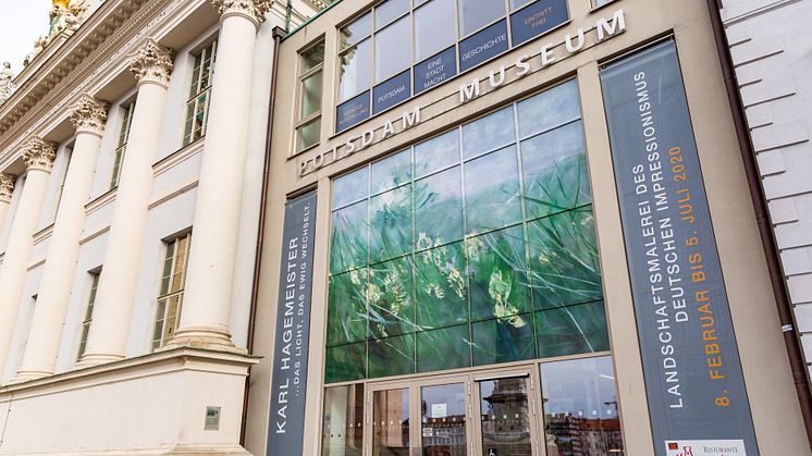 Der Eingang des Potsdam Museum befindet sich auch in der Nähe vom Museum Barberini, so das man die laufende Monet-Ausstellung mit einem Besuch bei „Hagemeister" kombinieren kann. Foto: TMB-Fotoarchiv/Steffen Lehmann. 