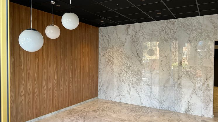 Interior Entrance cladding and flooring in Dekton Bergen  (5)