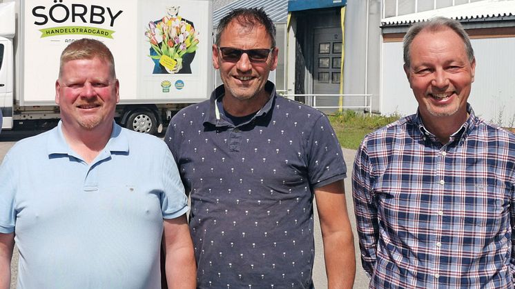 Lars Hallenberg, Cornelis Schrieken och Staffan Thegel på Sörby Handelsträdgård i Gävle.