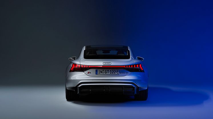 Audi S e-tron GT (Floretsølv metal)