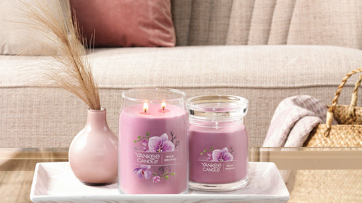 Acreto är ny distributör för Yankee Candle och WoodWick – lanserar samtidigt nya doftvarumärket Chesapeake Bay.