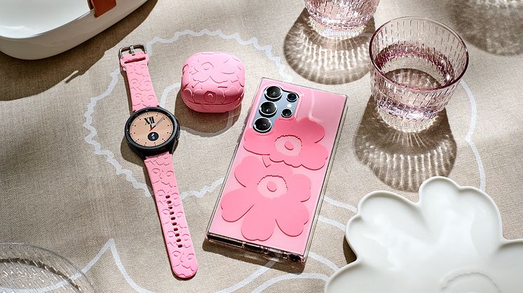 Samsung og Marimekko lanserer sitt neste samarbeid – det ikoniske mønsteret kommer til Samsungs livsstilstilbehør