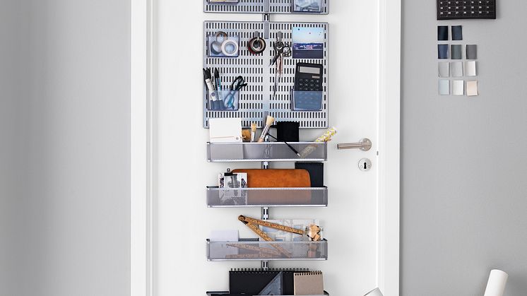 Elfa Utility Door and Wall rack i platin