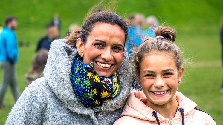 Mimmi och Vanessa Mihajlic, besökare East