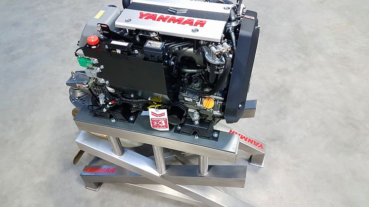 YANMAR 3JH40 common rail inboard engine - the world’s smallest CR Inboard Marine Diesel Engine