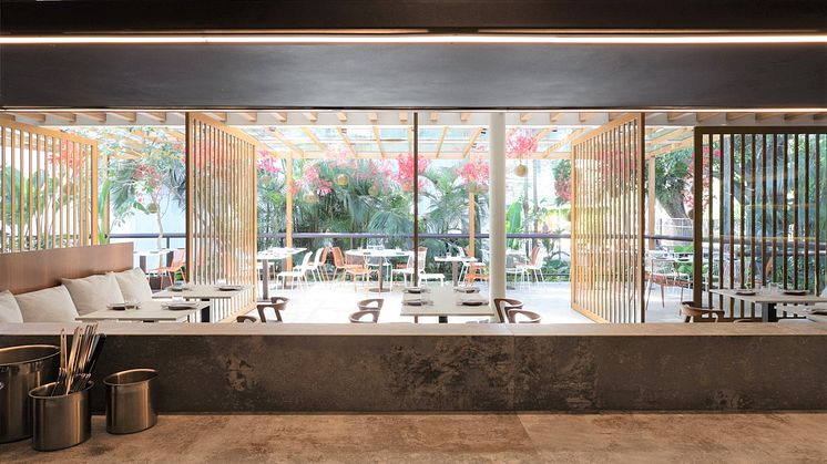 Pipo Restaurante använder 138 kvadratmeter Cosentino-material i sitt restaurangprojekt. Färgerna Dekton Orix och Nilium valdes för tillämpningar i olika rum, inklusive till väggar, ytor och servicebord.