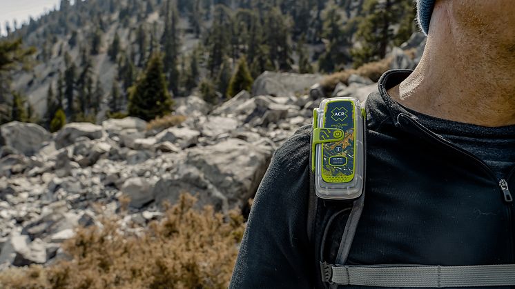 Hi-res image - ACR Electronics - The new ACR Electronics ResQLink 400 Personal Locator Beacon, with new ResQLink Skin