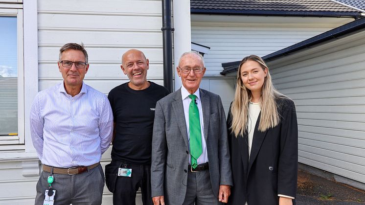 Tre generasjoner Jølberg feirer TESS