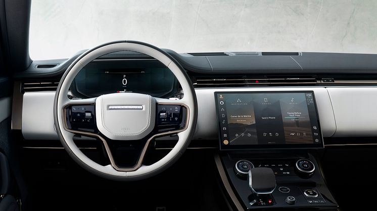 RRS_23MY_03_Interior_047_GLHD_ALT_100522