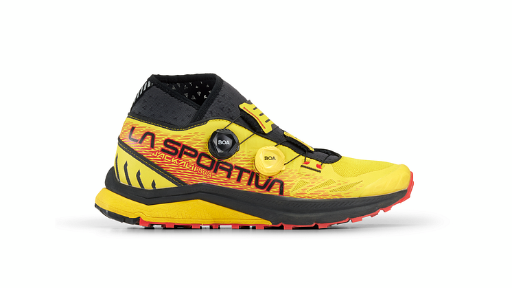 LaSportiva_Jackal2_Yellow_TBone-2100x1489-e1833f8c-dda5-42a8-aa15-a176404241e1