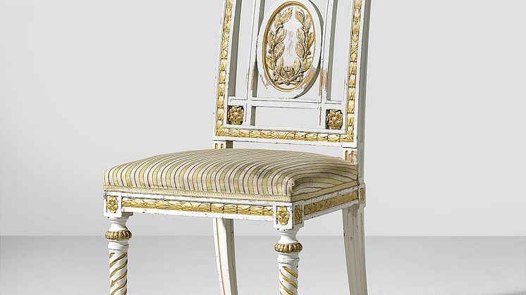 2000. Stol från Gunnebo slott. Utrop: 12 000-15 000 SEK