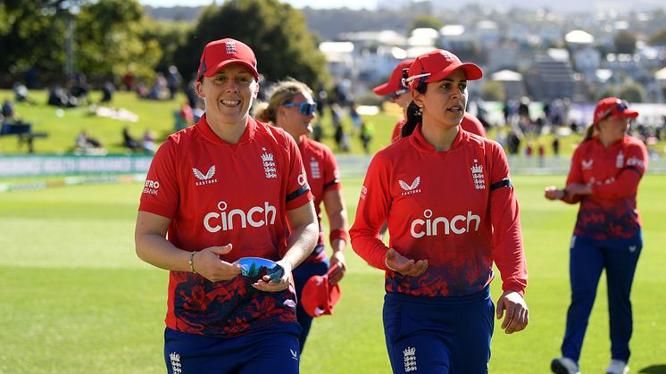 England Women earn opening IT20 win over New Zealand 