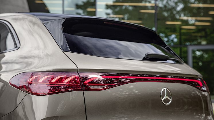 Mercedes-Benz EQE SUV