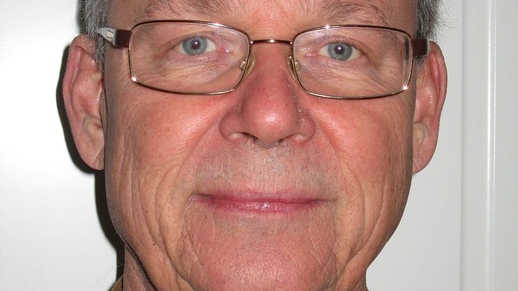 Inbjudan till presentation av boken  Diplomati i förändring  -  i UD:s tjänst 1965-2009 av Lars-Göran Engfeldt