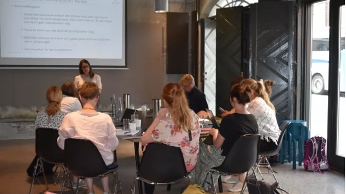 I forrige uke var det kurs i BREEAM Community-systemet. Flere utviklere har i det siste kontaktet NGBC og vist interesse. Her fra kurset i forrige uke med Oddrun Helen Hagen og Anders Nohre -Wallden i spissen.
