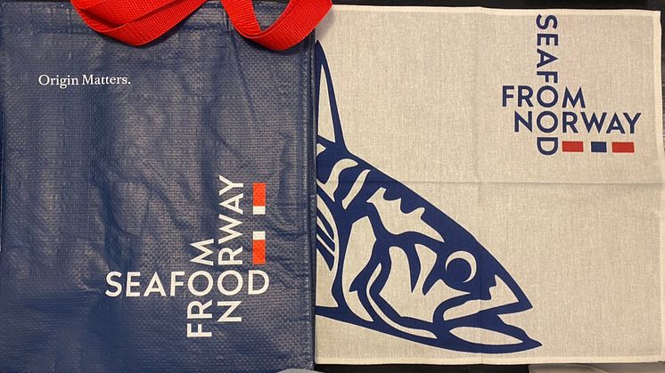 Cooling bag and Tea Towels.jpg