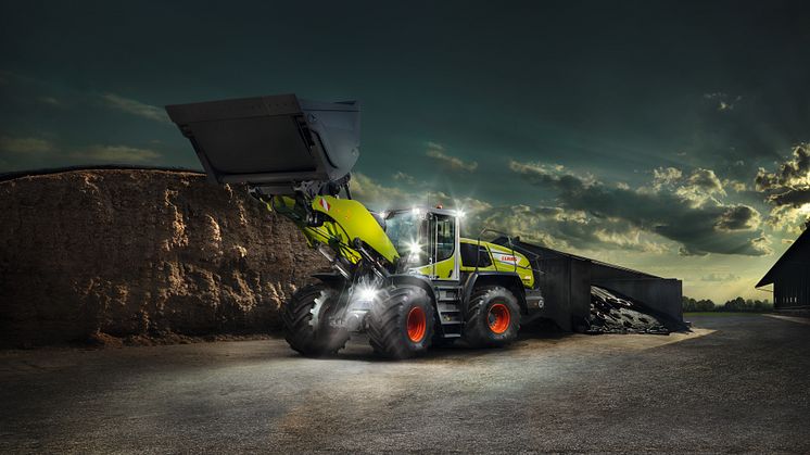CLAAS agricultural wheel loader with new swing arm and more power