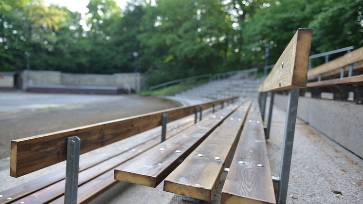 Sanierung mit Kebony: Freilichtbühne Killesberg bekommt neue Sitzplätze