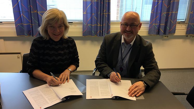 High res image - Kongsberg Digital - USN contract signing