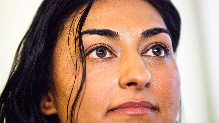 Shabana Rehman Gaarder har stått i stormen i norsk offentlighet i årevis. Nå mottar hun Kvinnemuseets hederspris for 2018. (Foto: NIFIN - norden.org)