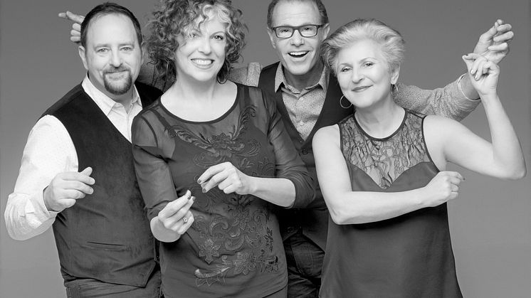 Manhattan Transfer-byMarco GlavianoFrame_b&w