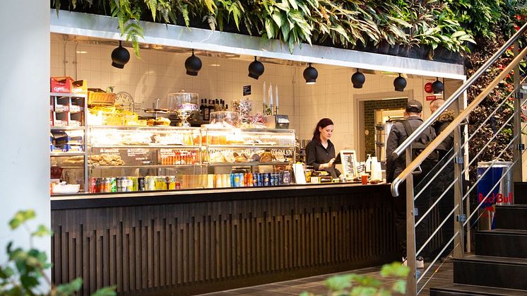Café Västan på campus.