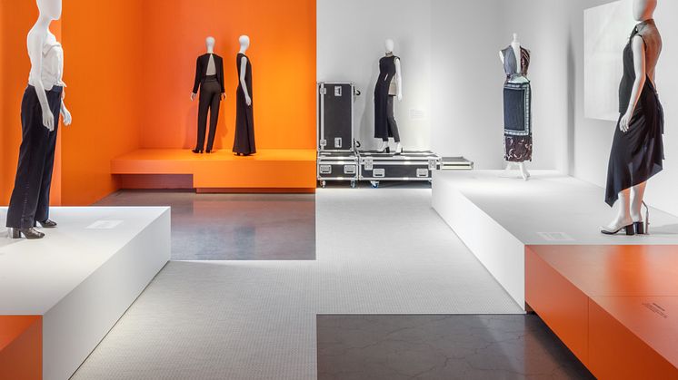 Installationsbild från utställningen Margiela, åren med Hermès