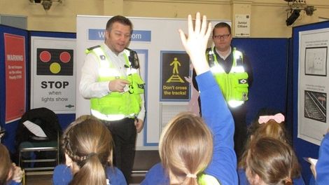 Southern Rail Neighbourhood Officers talk railway safety to schoolchildren