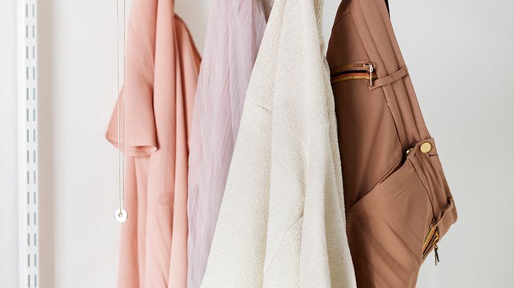 NO-Elfa-garderobe-innredning-soverom-midlertidigkrok