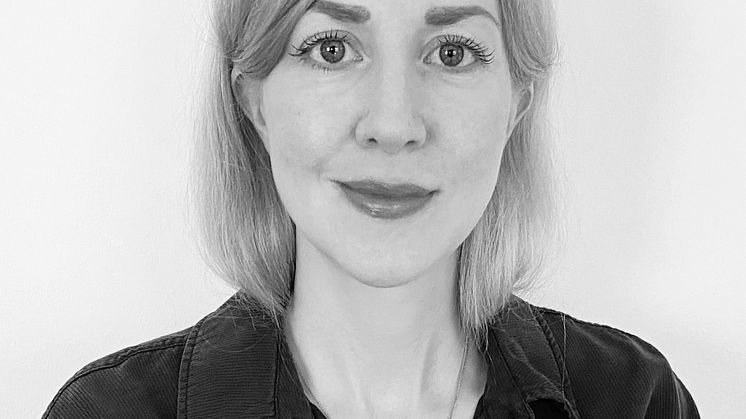 CeciliaEk_sv_beskuren_light