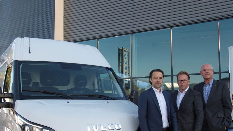 Håkan Jönsson, Mattias Nilsson och Anders Nilsson är nöjda med det nya samarbetet mellan IVECO och Nordic Truckcenter.