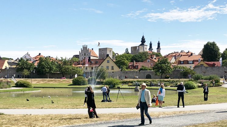 Kom när Riksbyggen framtidsspanar i Almedalen