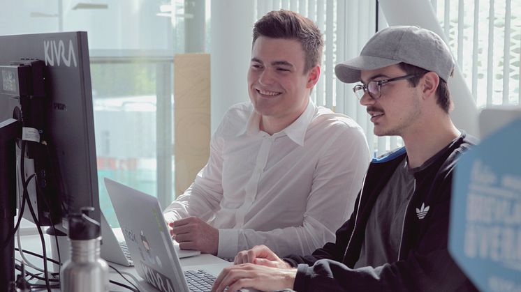 Talang från Linköpings universitet får sommarjobb inom iOS-utveckling på Stockholmsbaserade tech-bolaget Kivra