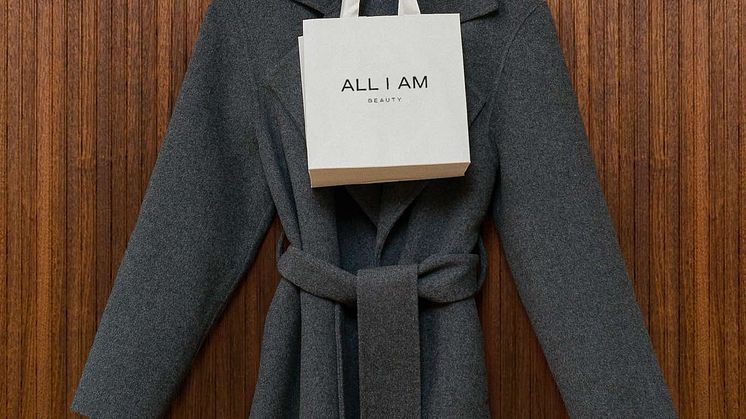 _AIAMR_2-black logo