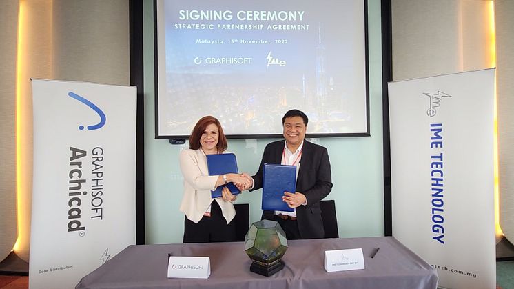 Amy Senew, Vice President, Sales, Graphisoft and JY Teoh, Executive Vice President, IME Technology Sdn Bhd