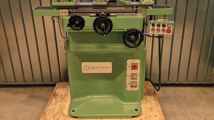 1c JUNGNER US-400 Tool grinder.jpg