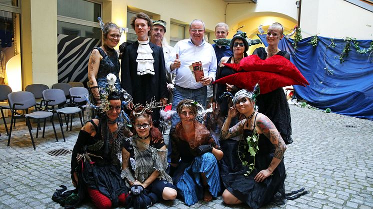 Sommertheater im Webers Hof: Darsteller und Initiatoren  © Andreas Schmidt