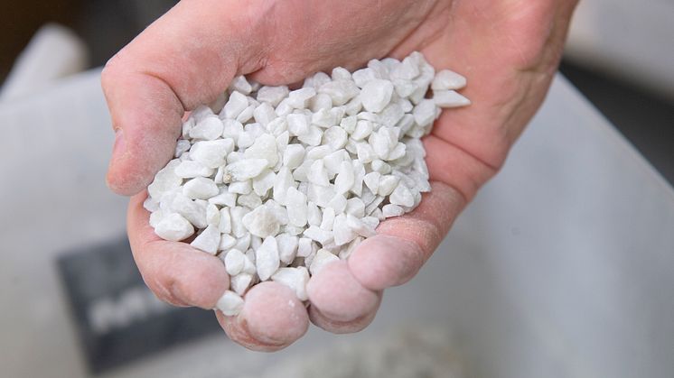 I fabriken i Sala har  majoriteten av naturballast ersatts med krossballast
