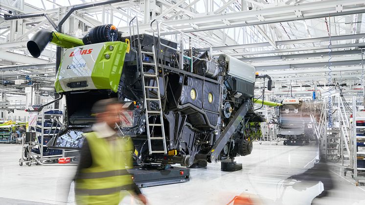 Highly flexible and sustainable combine harvester production