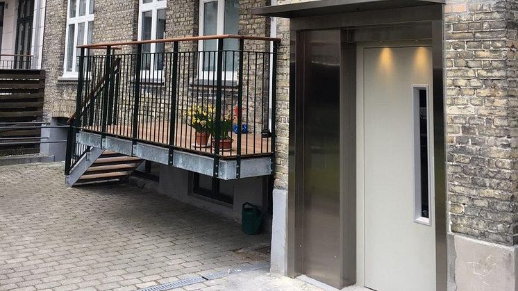 Rentenedsættelser giver boom i boligforbedringer: Elevatorer er de nye altaner