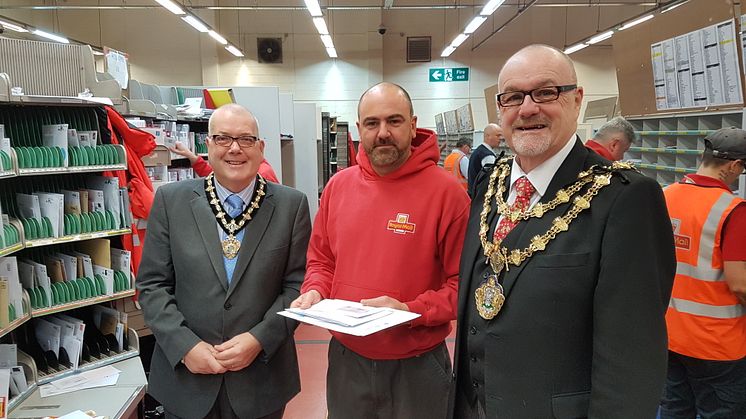 Mayor thanks local posties for delivering first-class Christmas