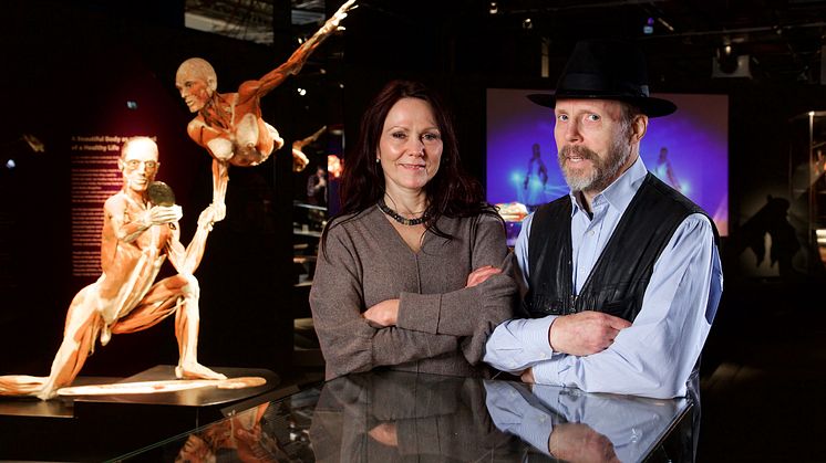 Paret bakom Body Worlds